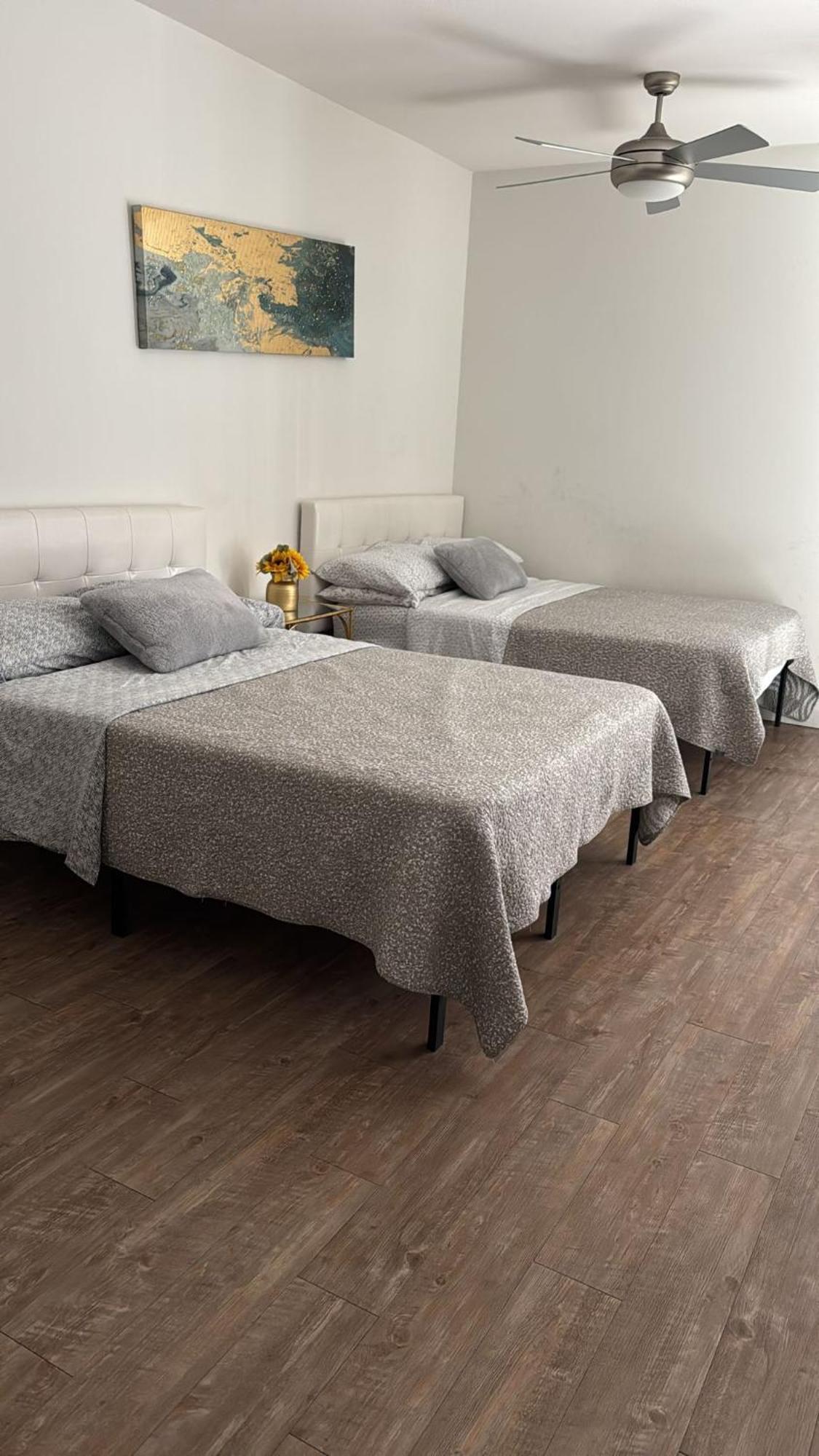 Incredible Hollywood Loft Free Parking Apartment Los Angeles Luaran gambar